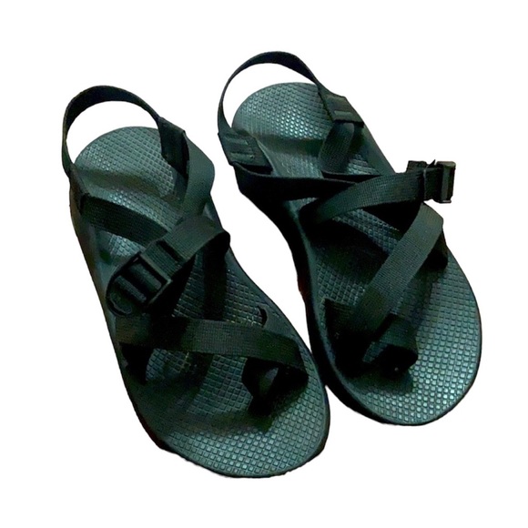 mens black chacos